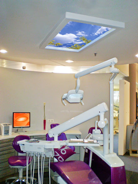 Henry Schein-歯科設備ショールーム（ドイツ）